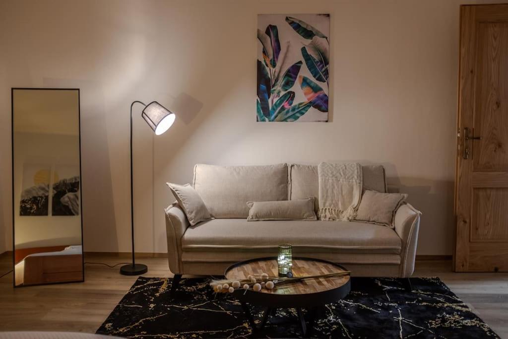 L'mai Riverside Apartament Praga
